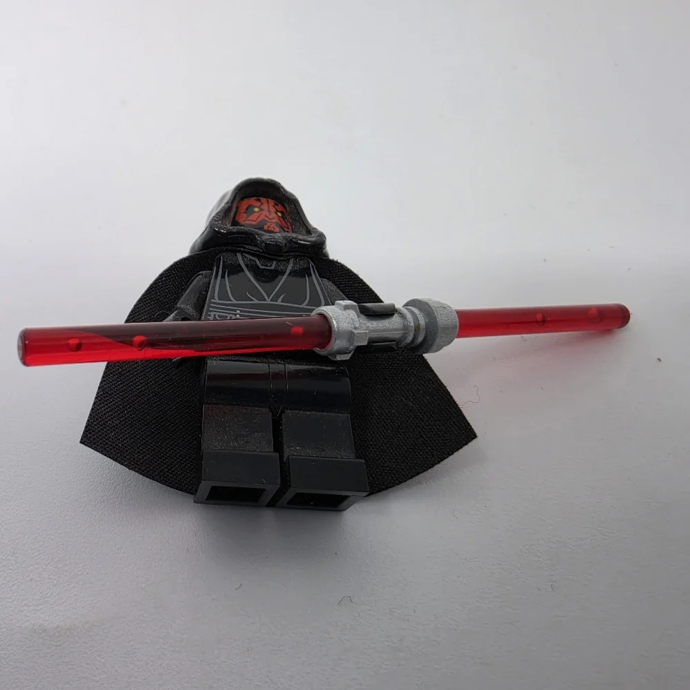 LEGO Star Wars Classic Darth Maul Minifigure dual Light Saber